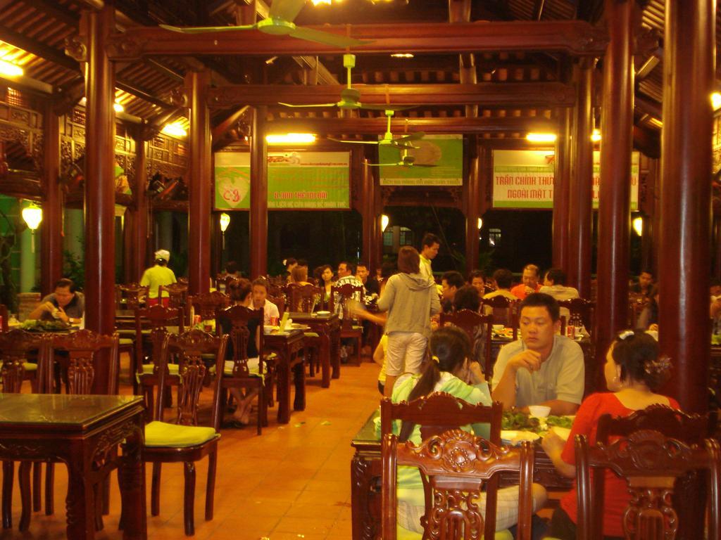 Ngoi Nha Xanh Hotel Da Nang Esterno foto