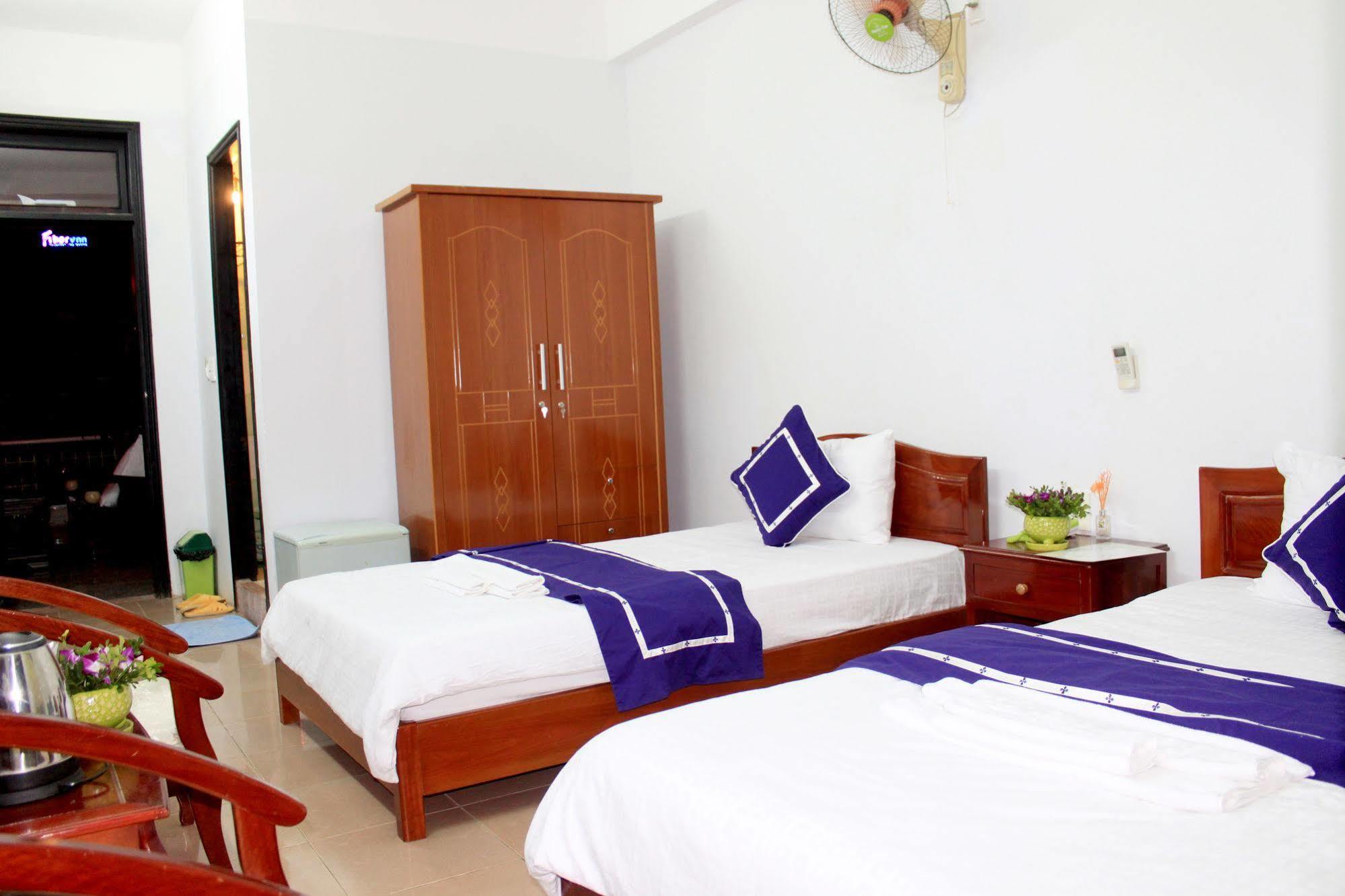 Ngoi Nha Xanh Hotel Da Nang Esterno foto